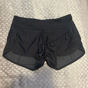Lululemon mesh running shorts